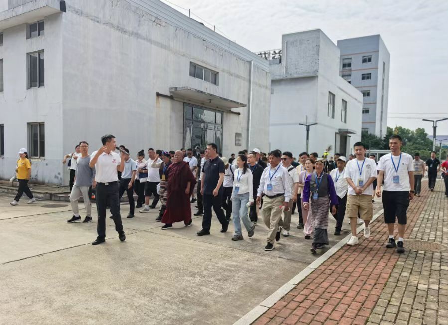 益陽喜迎西藏少數(shù)民族參觀團(tuán) 共品湘益茶香續(xù)寫民族團(tuán)結(jié)情